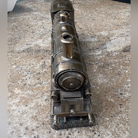 Train Statue - Picture 2 of 5